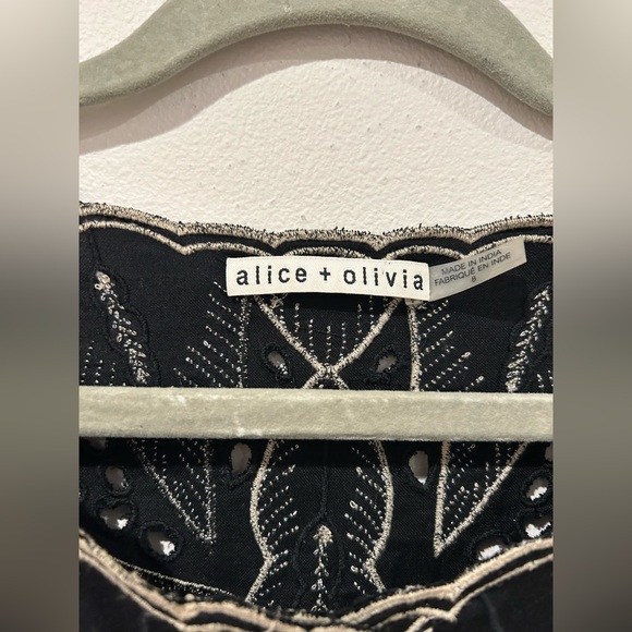 Alice + Olivia Kelsi black/white embroidered scalloped mini dress sz 8 - Picture 4 of 6